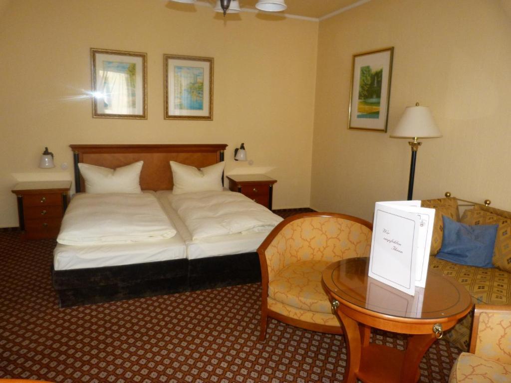 Hotel Silberhorn Erlangen Room photo